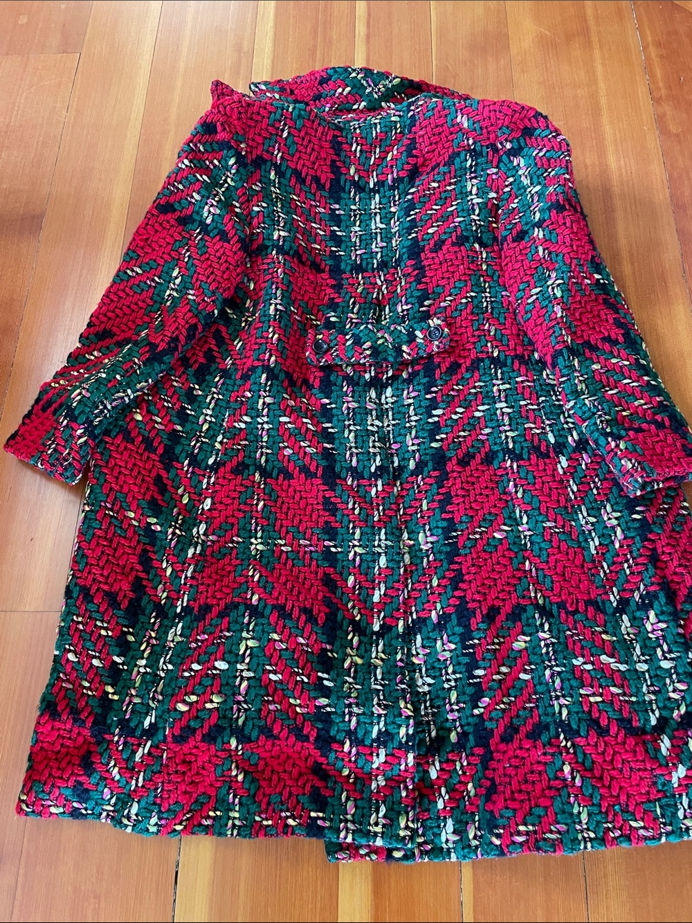 I. Magnin & Co. Women's Red and Green Tweed Coat - Picture 3 of 5